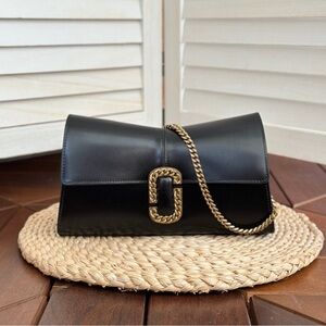 Marc Jacobs
The St. Marc convertible clutch